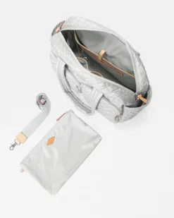 Oyster Metallic Nik -US Suitcase Sales Store 1301X1917 A3